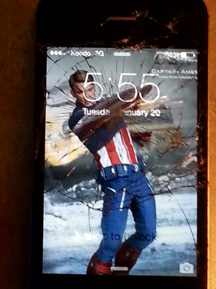Captain America Broken Phone - HD Wallpaper 