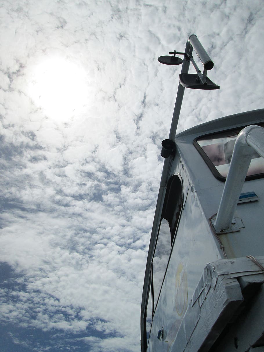 Toba, Sumatera, Indonesia, Tuktuk, Awan, Cloud, Boat, - Architecture - HD Wallpaper 