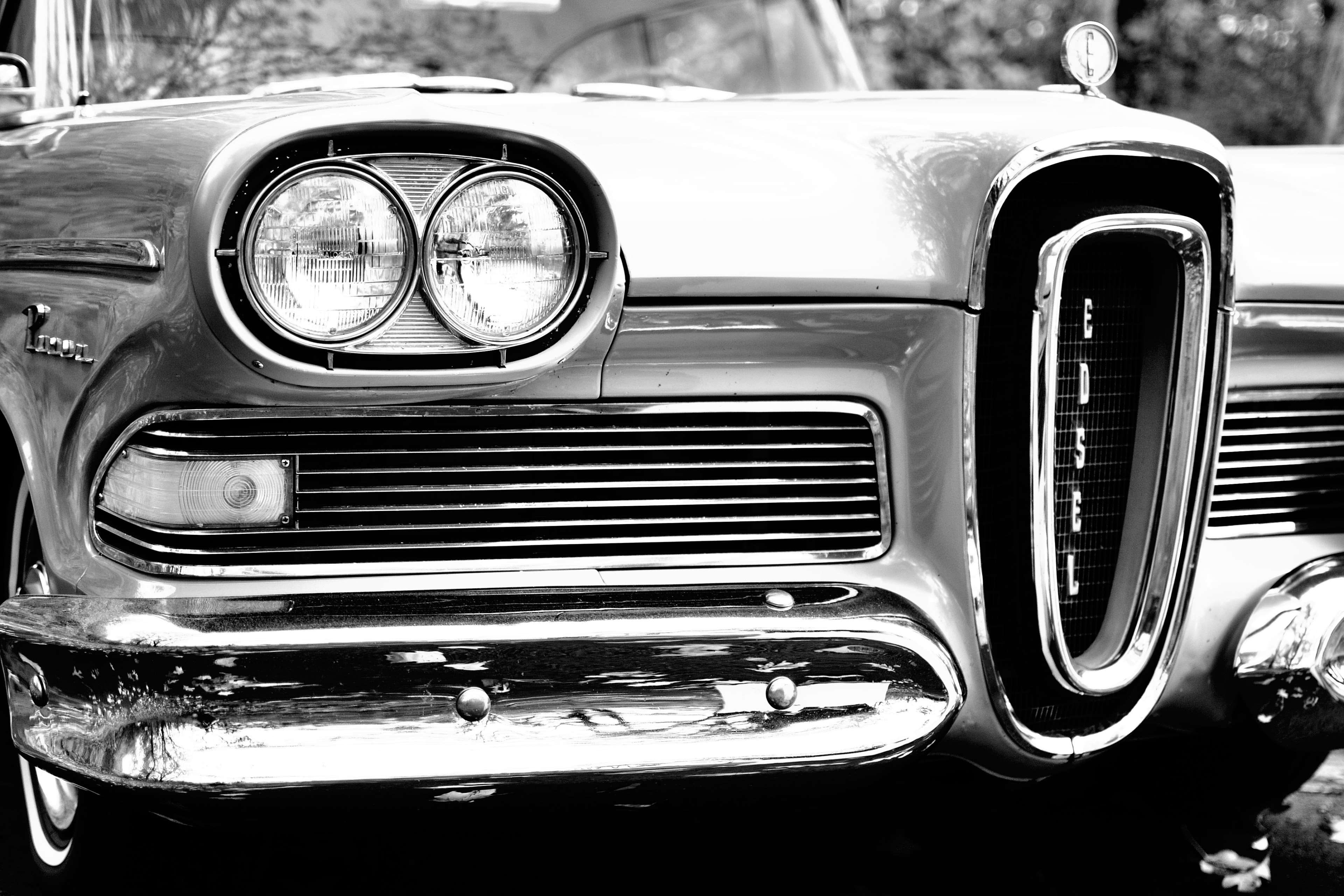 Black And White Photos Cars - HD Wallpaper 
