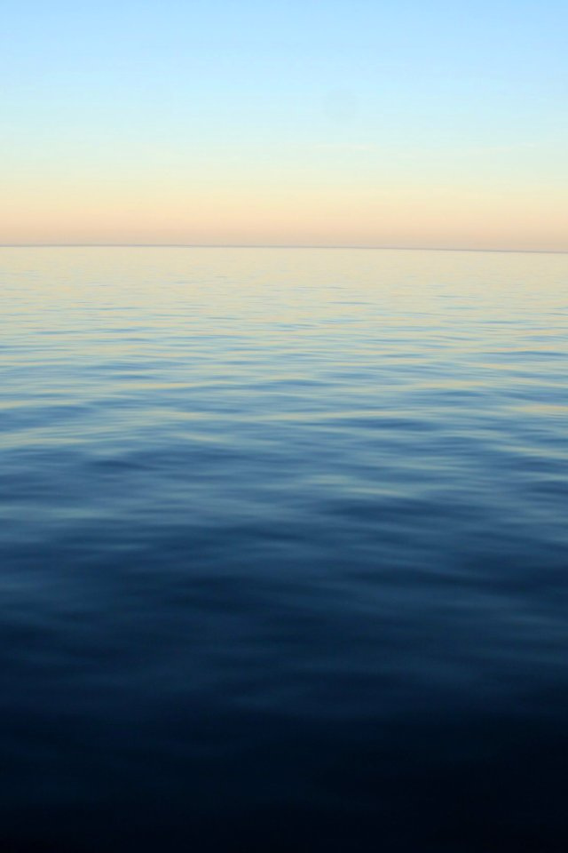 Open Ocean Iphone 4s Wallpaper - Open Ocean Wallpaper Iphone - HD Wallpaper 