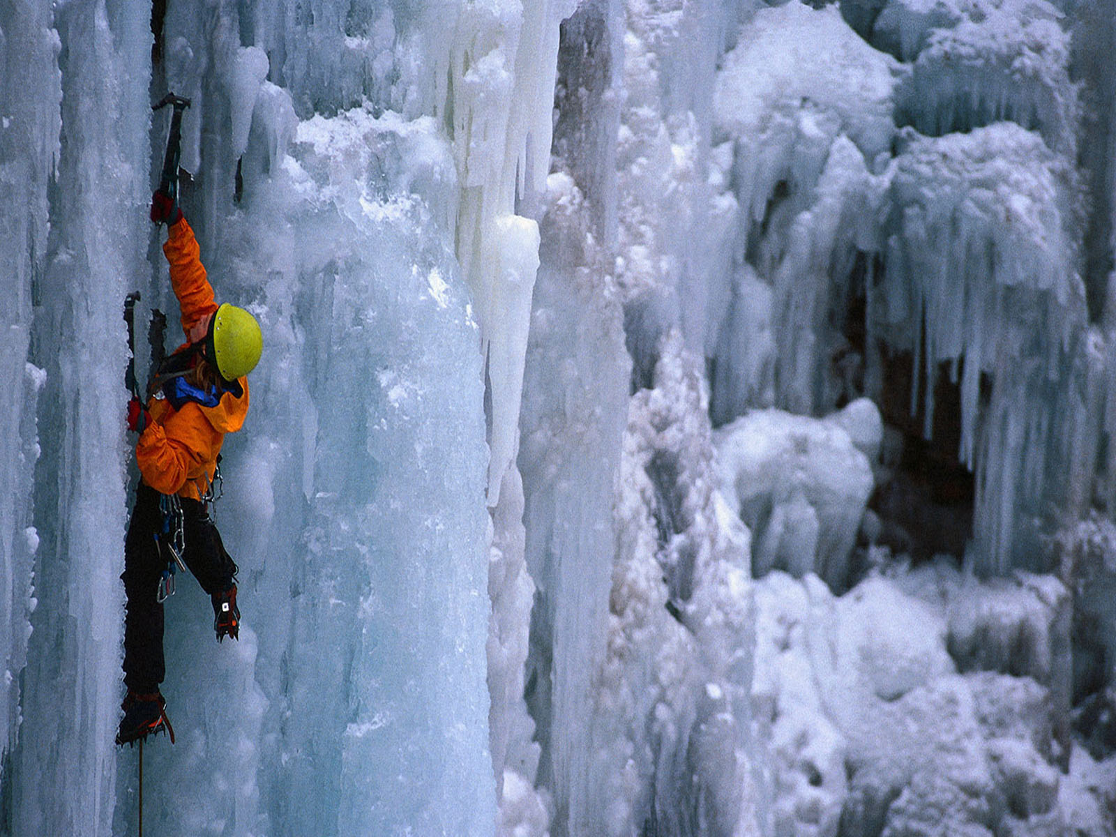 Gambar Panjat Tebing - Ice Climbing - HD Wallpaper 