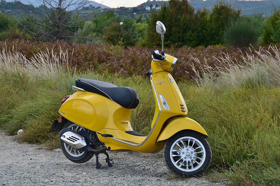 Yellow Motor Scooter Parked Near Grass, Vespa, Roller, - Yellow Moped Scooter - HD Wallpaper 