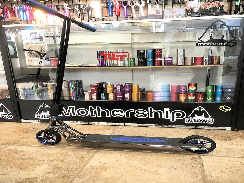 Shelf - HD Wallpaper 