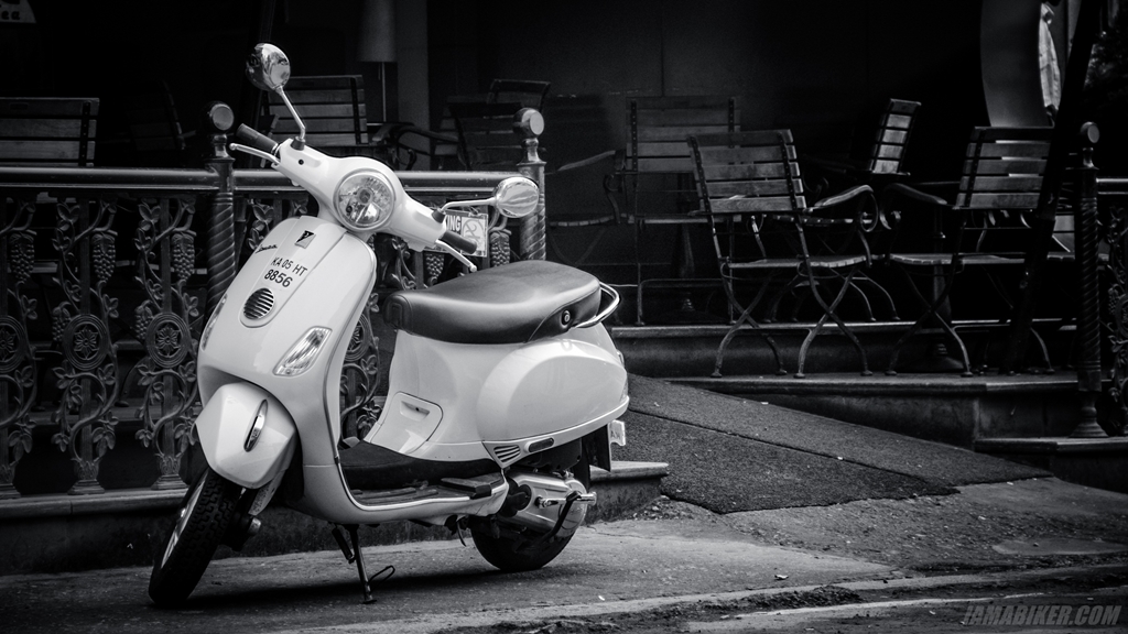 Hd Vespa - HD Wallpaper 