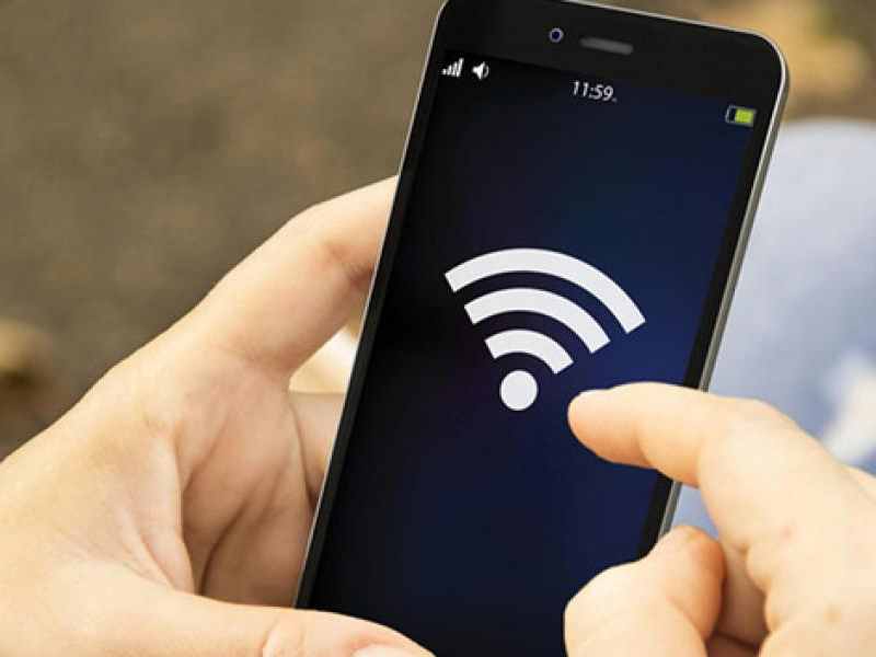 Ganti Wallpaper - Mobile Phone And Wifi - HD Wallpaper 