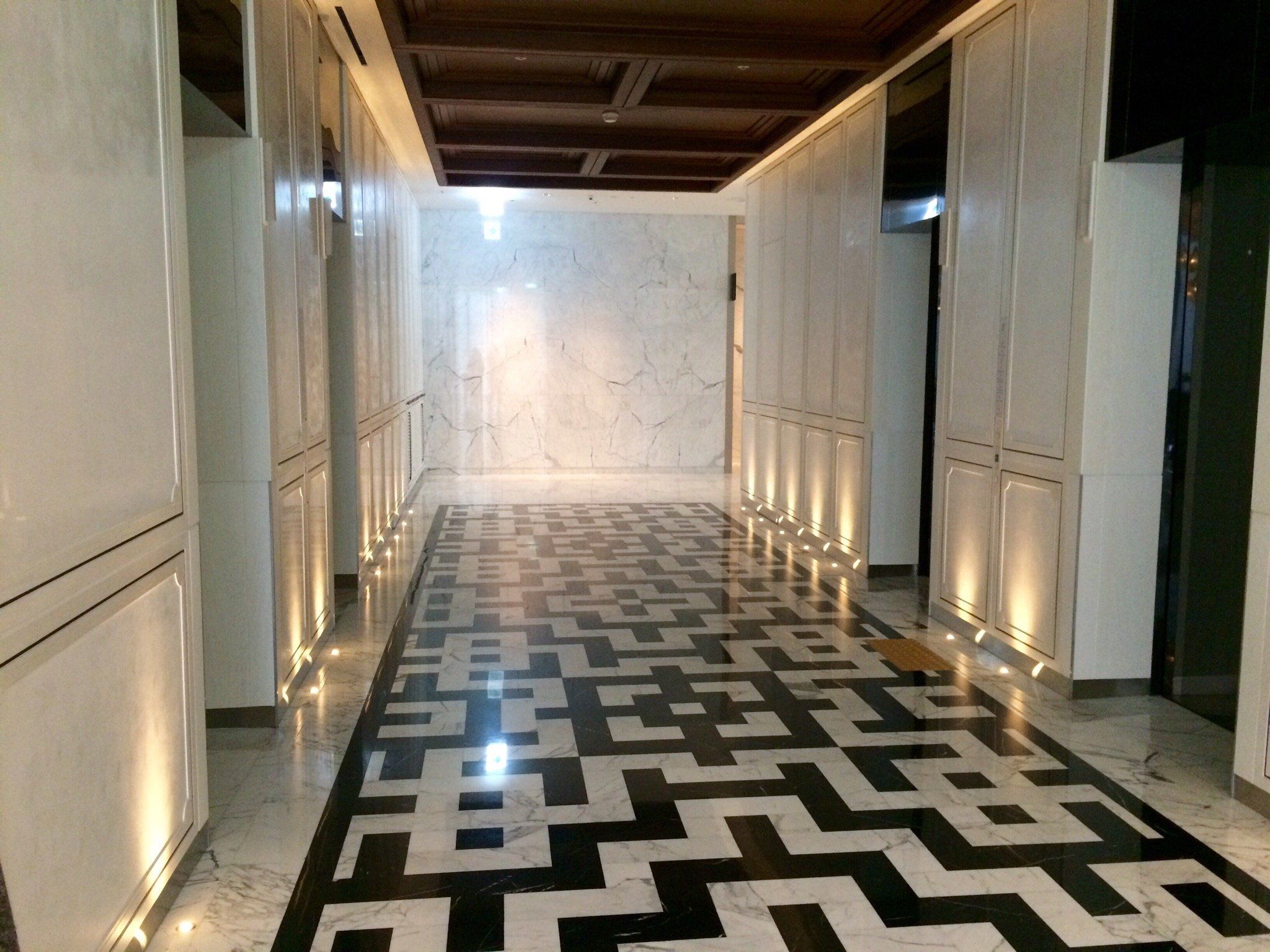 Floor - HD Wallpaper 