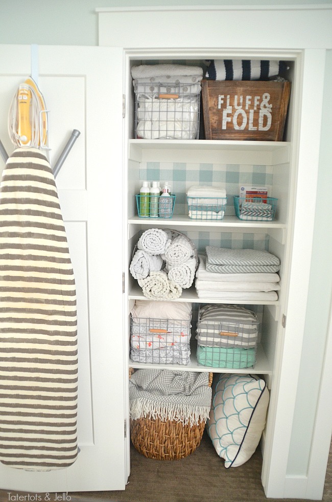 Closet Makeover With Fabric - Linen Closet Organization - HD Wallpaper 
