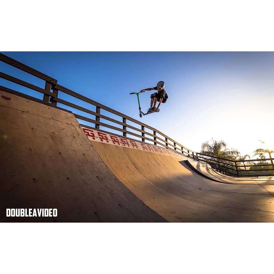 Tanner Fox Doing A Flair - HD Wallpaper 