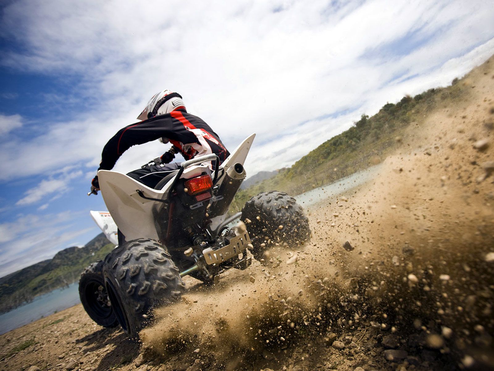 Awesome Atv Wallpaper For Iphone Wallpaper - Yamaha Yfm 250 R - HD Wallpaper 