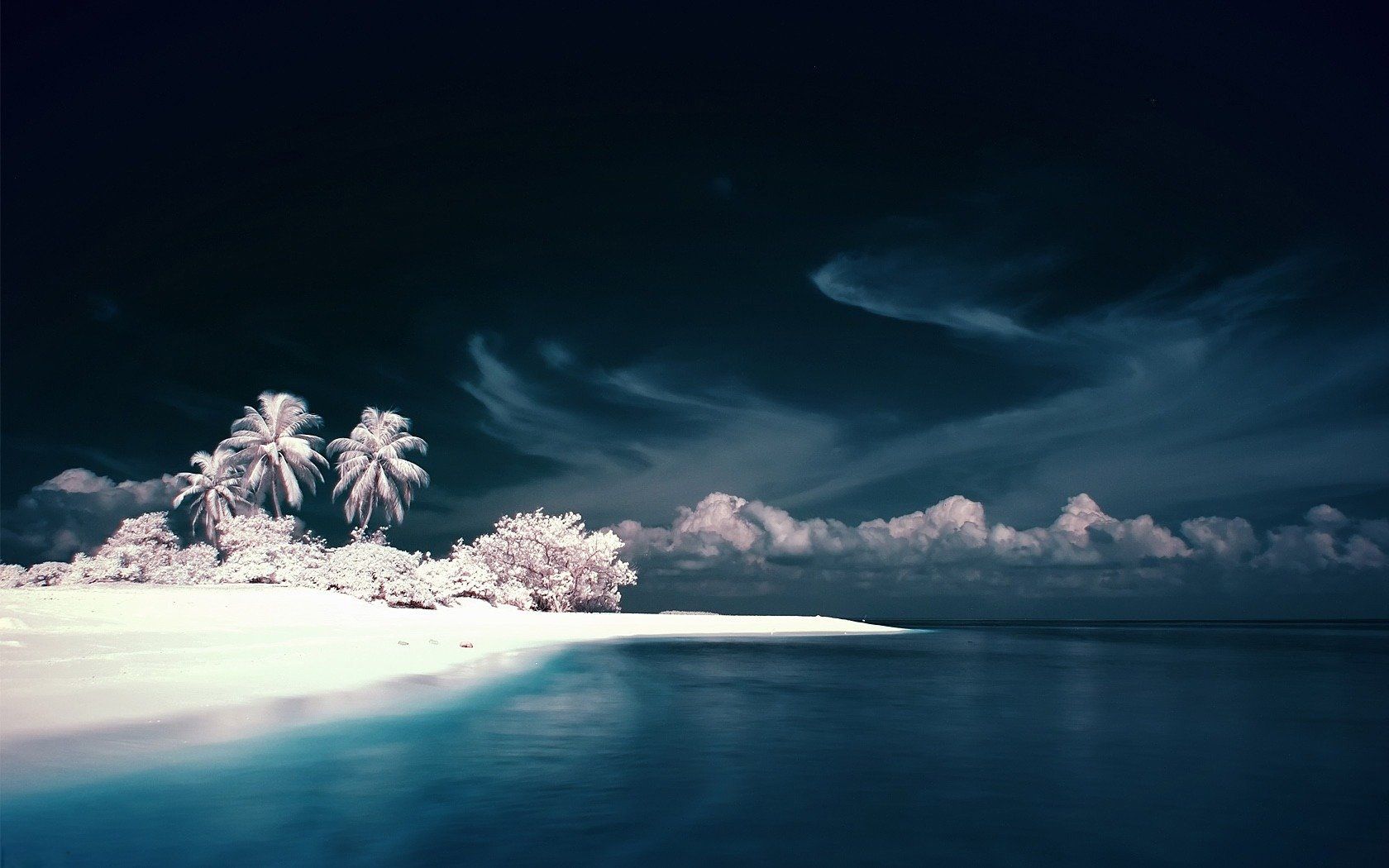Weird Wallpaper 28204 Px ~ Hdwallsource - Snow And Sea - HD Wallpaper 