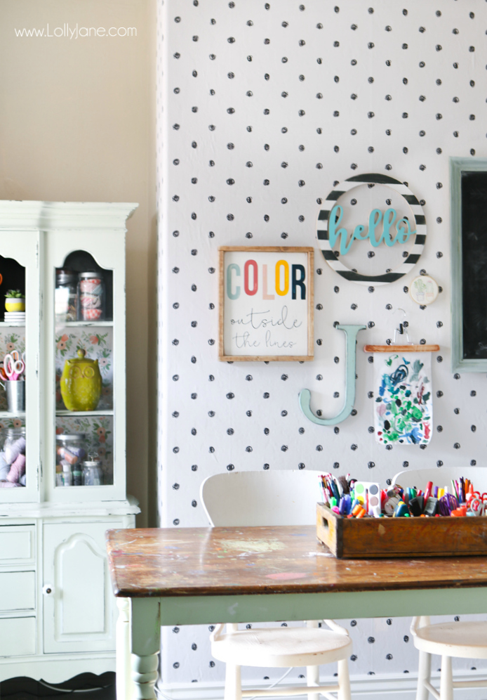 Such A Fun Craft Room Makeover See How Easy It Is To - Wall Paper For A Craft Room - HD Wallpaper 