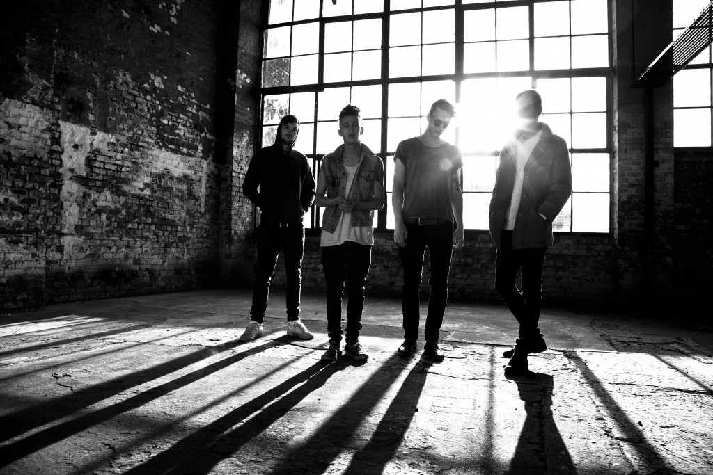 1975 Wallpaper Hd Pc - HD Wallpaper 