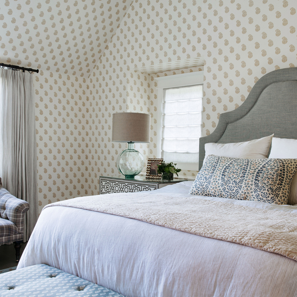 China Seas Bangalore Paisley Wallpaper By Waterleaf - HD Wallpaper 