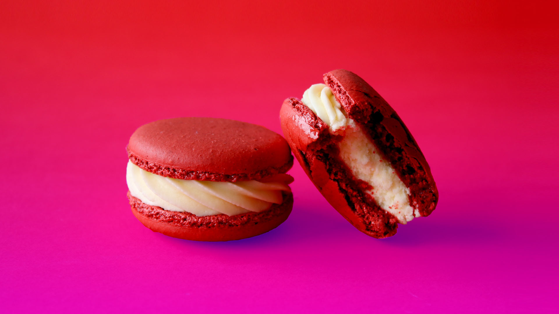 Src French Macaroons Wallpaper Hd 
 Data Id - Red Macarons - HD Wallpaper 