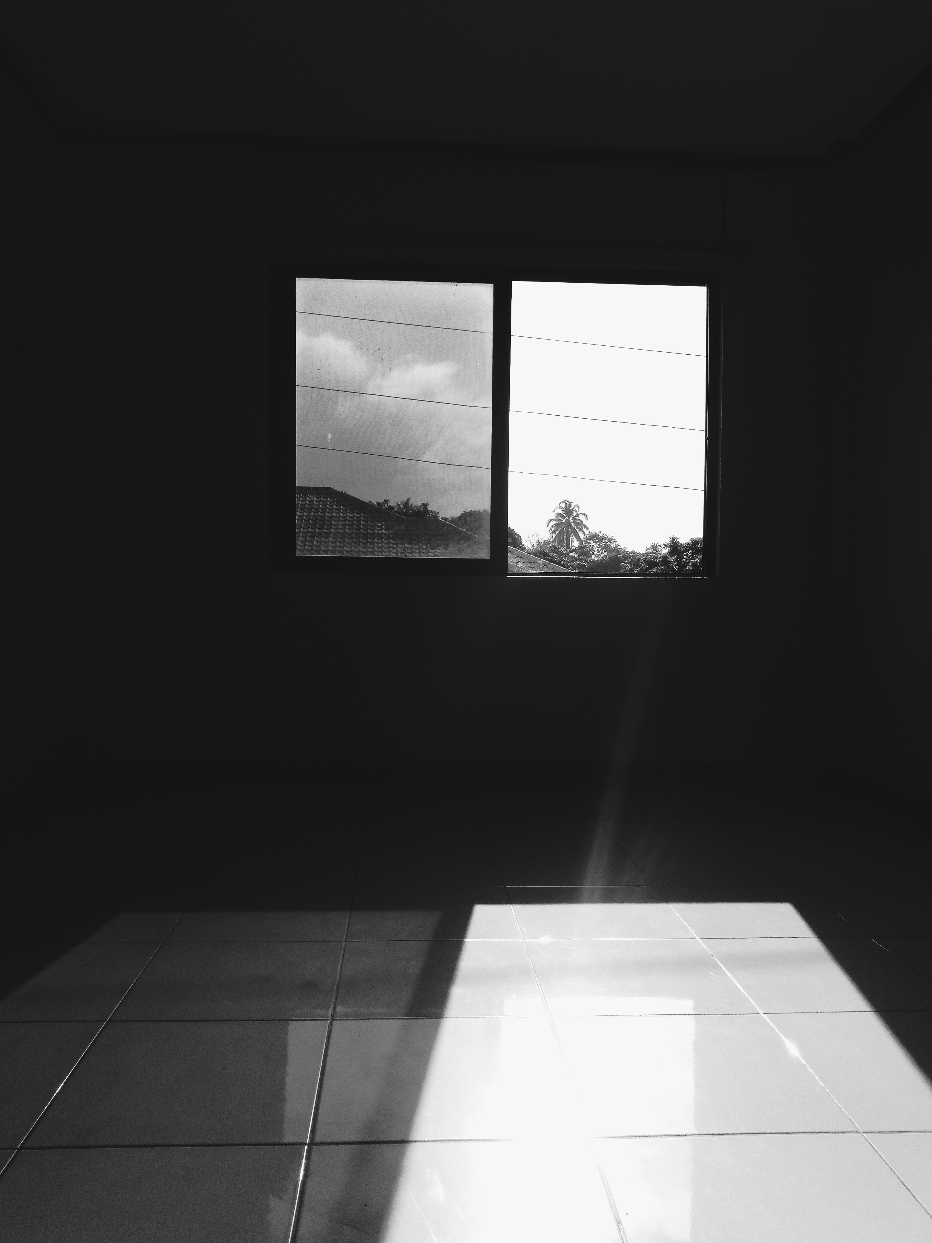 Open Black And White Window - HD Wallpaper 
