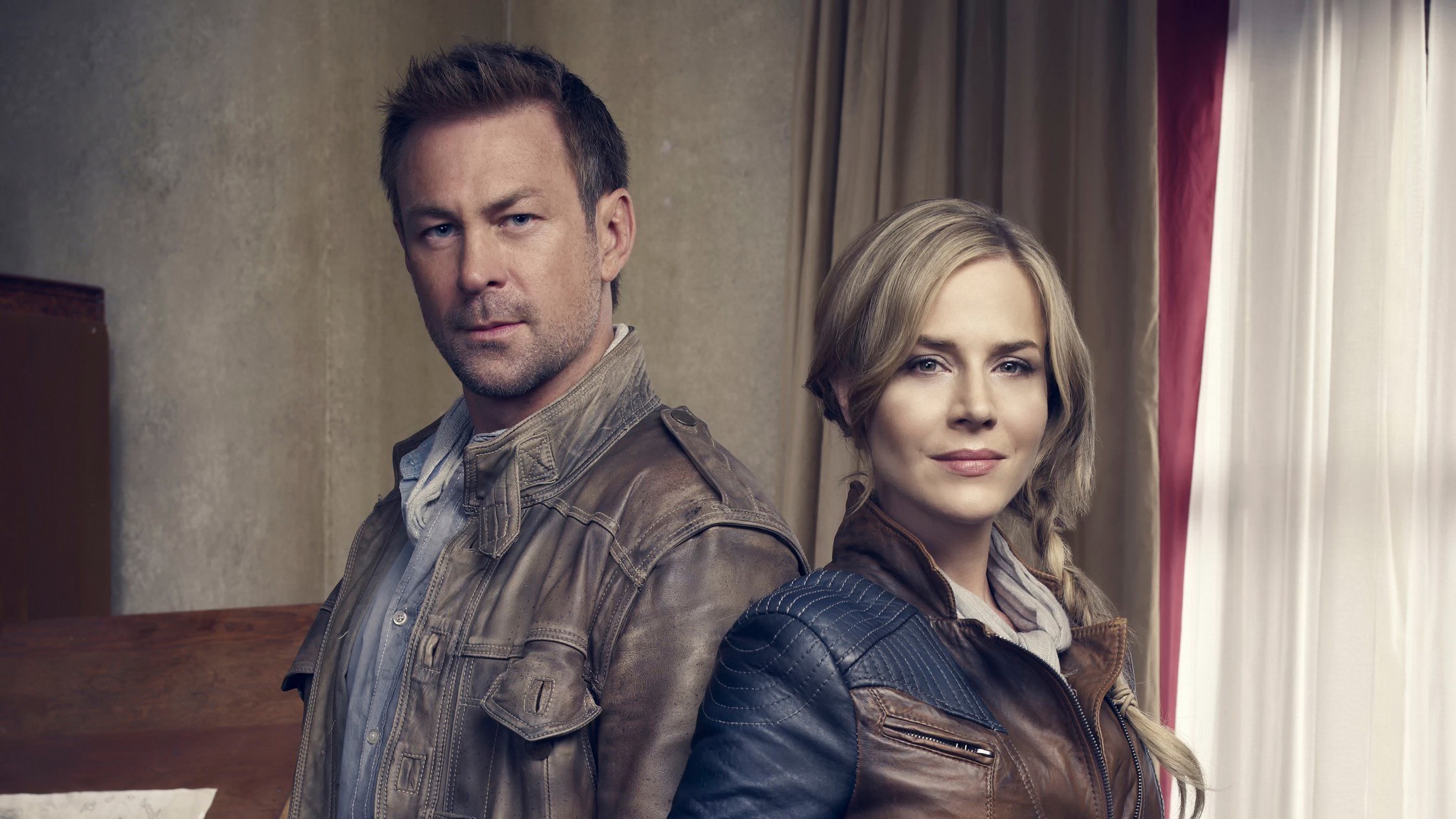 Wallpaper Defiance, Grant Bowler, Julie Benz, Tv Series - Amanda Rosewate Julie Benz - HD Wallpaper 