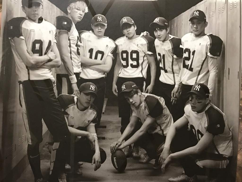 User Uploaded Image - Exo Number Of Members Love Me Right - HD Wallpaper 