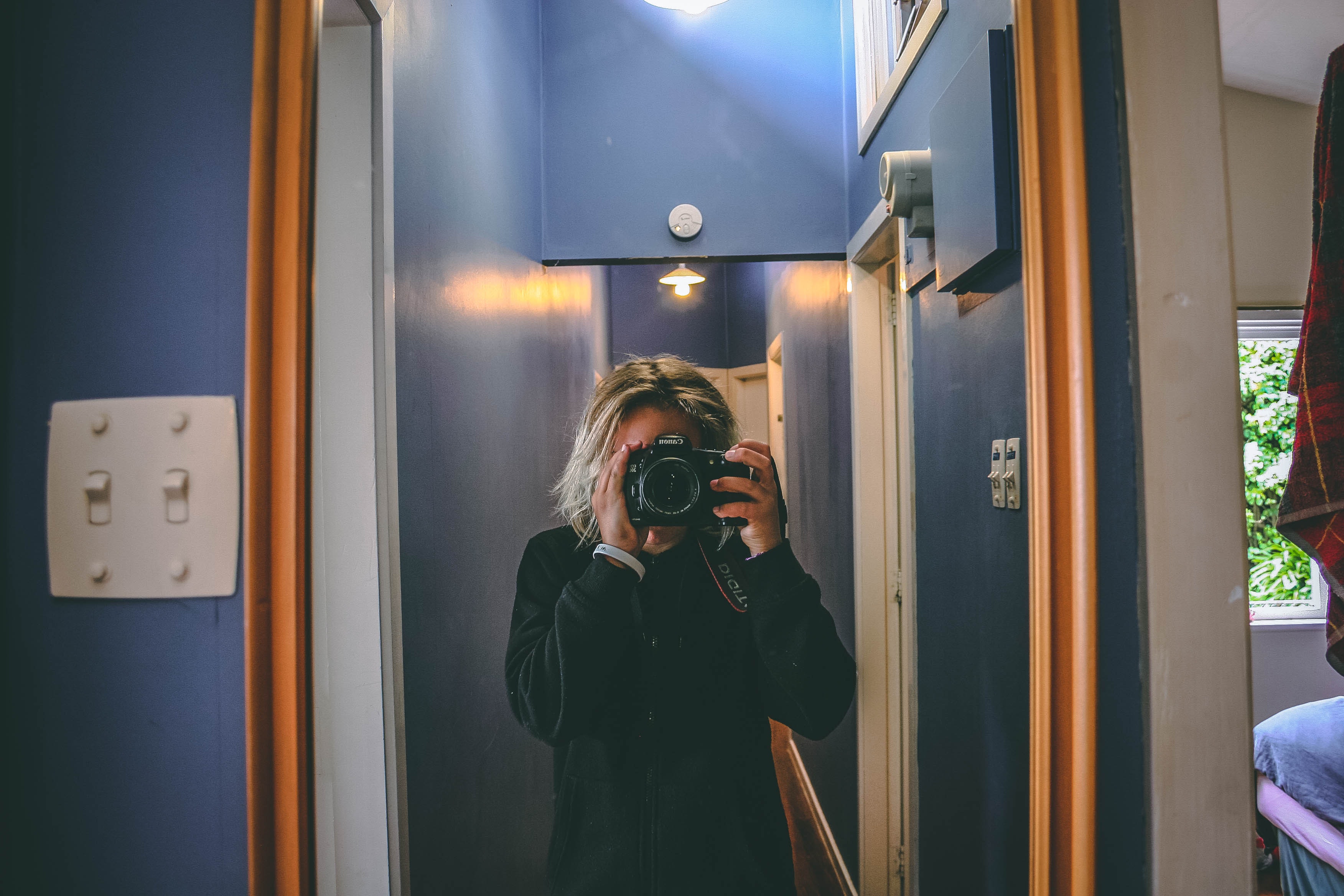 Cewek Foto Di Cermin - 3504x2336 Wallpaper - teahub.io