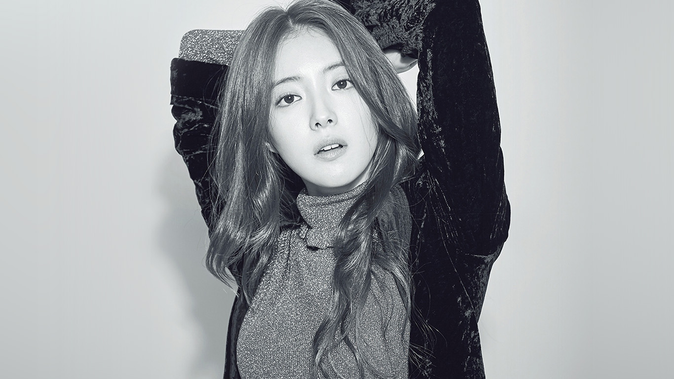 Lee Se Young Magazine - HD Wallpaper 