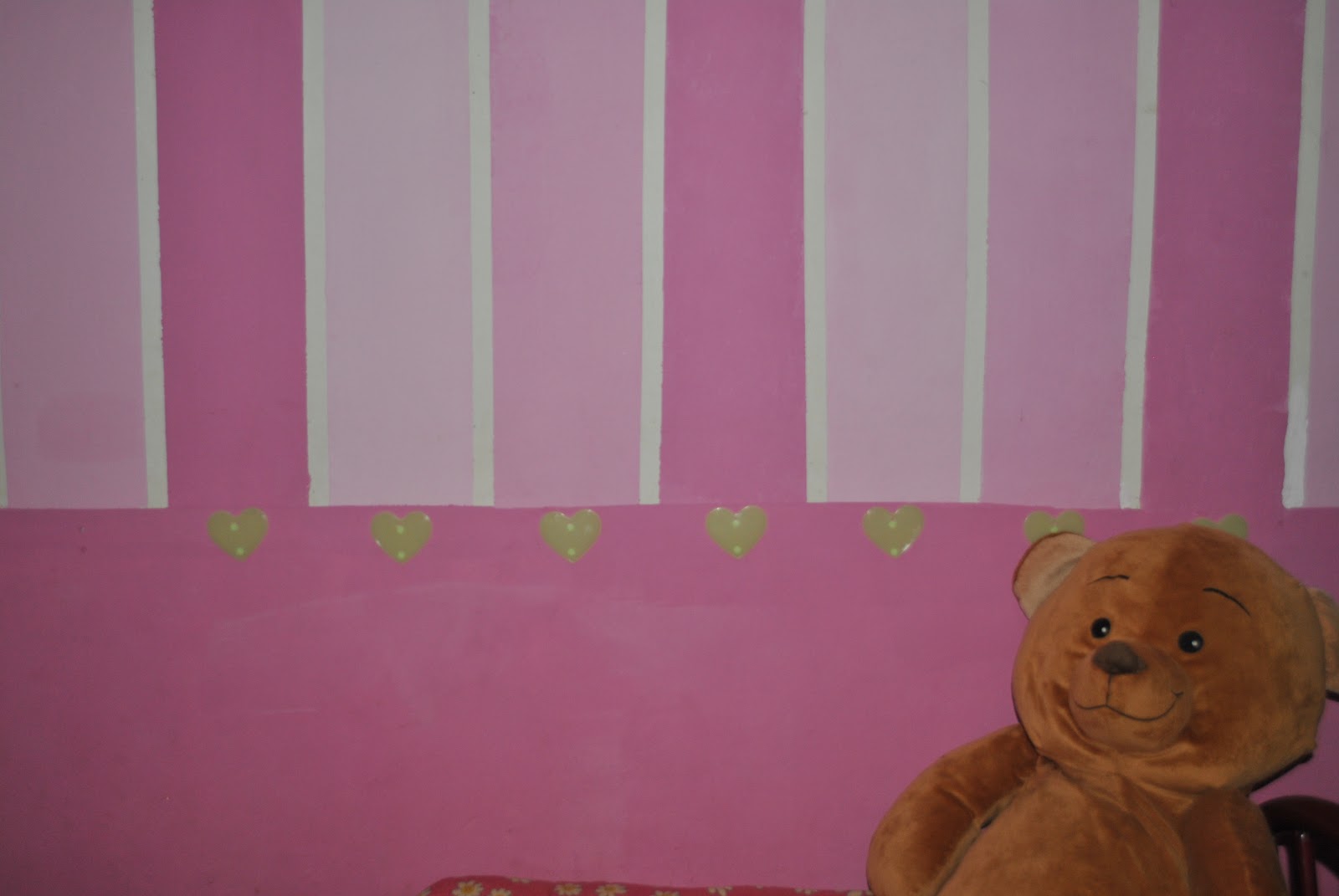 Pattern Warna Pink Jalur Bilik Tidur - HD Wallpaper 