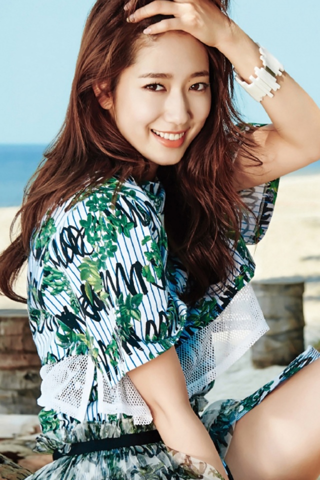 Park Shin Hye Wall Paper - HD Wallpaper 
