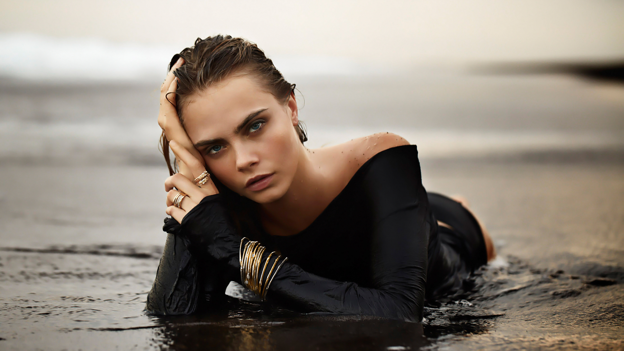 Cara Delevingne Wallpaper 4k - HD Wallpaper 