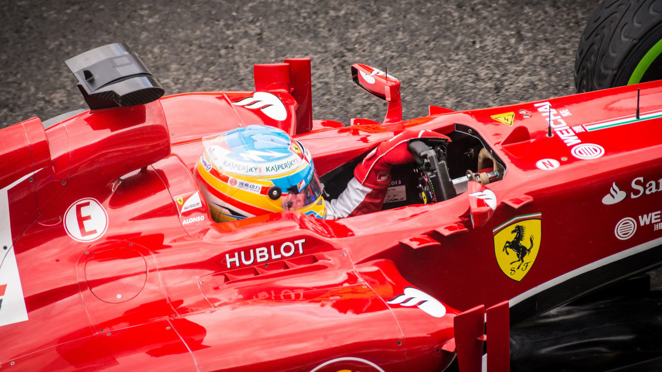 Alonso At Ferrari F1 Team Wallpaper - F1 Hd - HD Wallpaper 