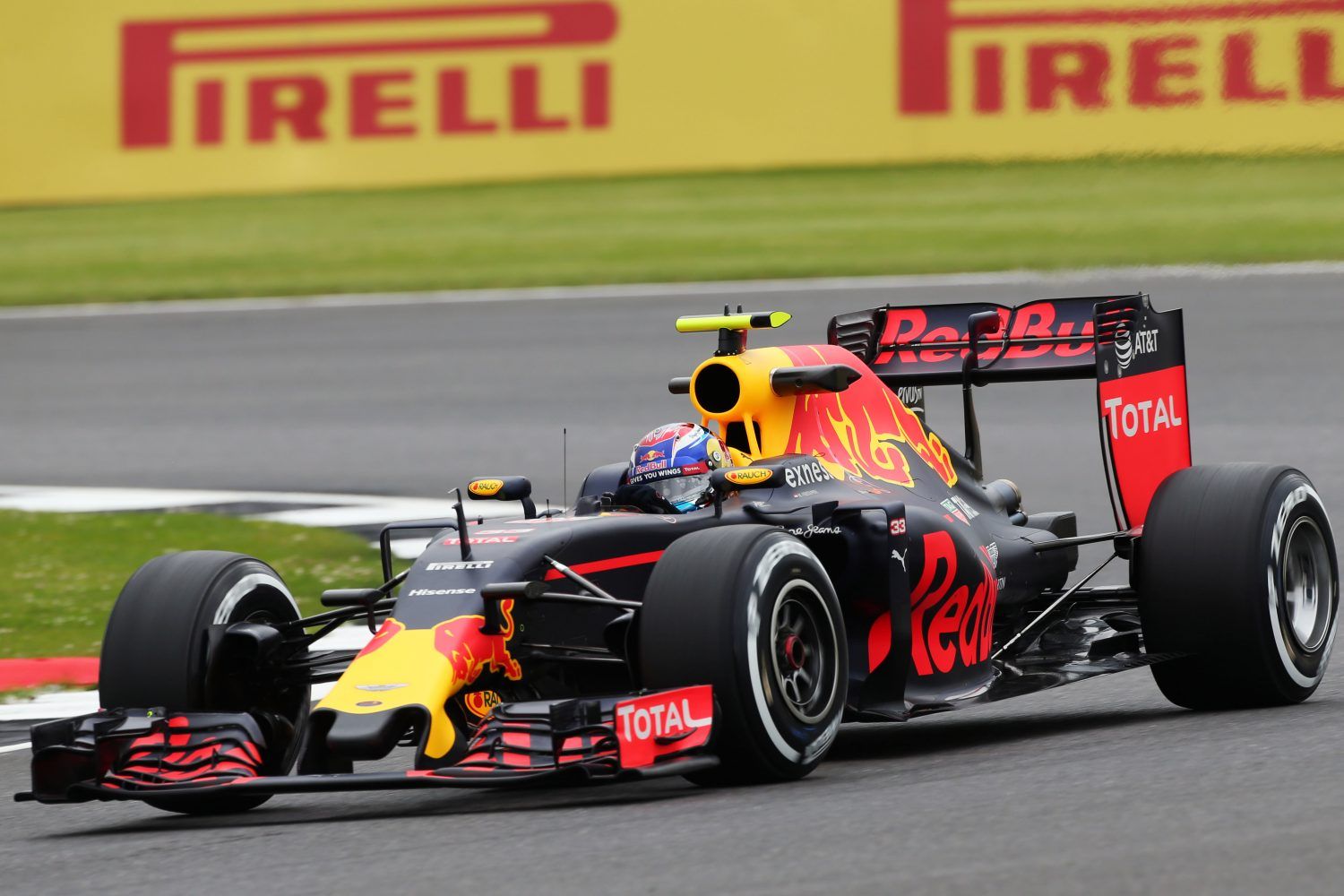 Max Verstappen Red Bull Racing - HD Wallpaper 