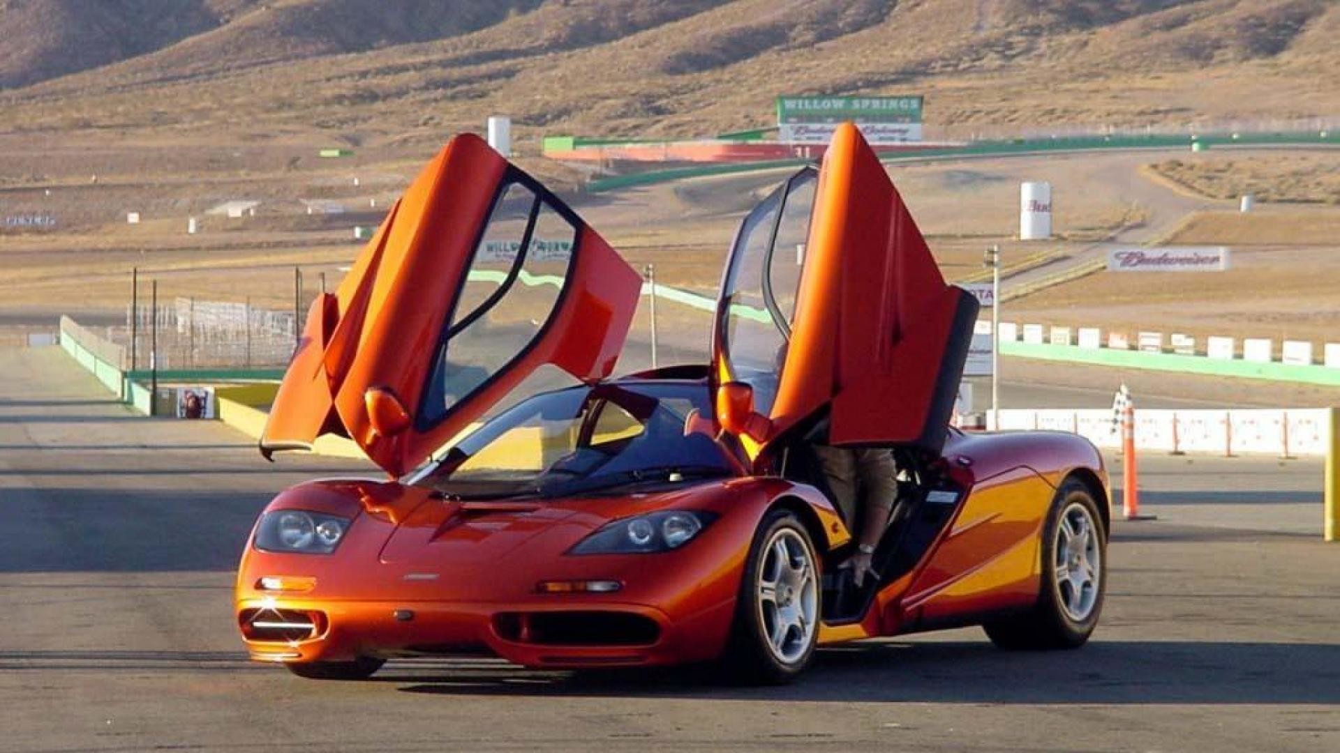 Mclaren F1 Wallpaper 
 Data Src Free Download Mclaren - Mclaren F1 - HD Wallpaper 