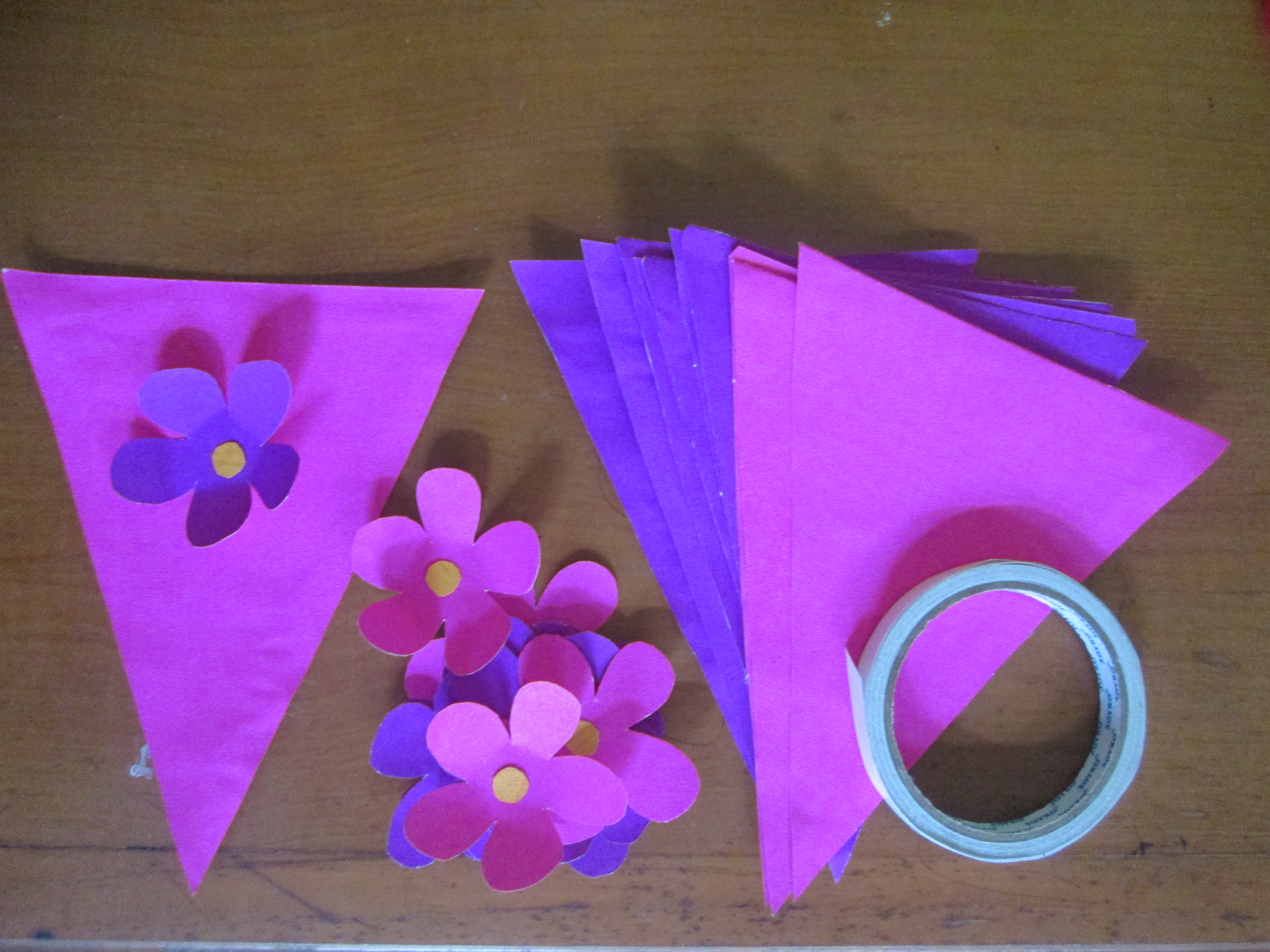 Construction Paper - HD Wallpaper 