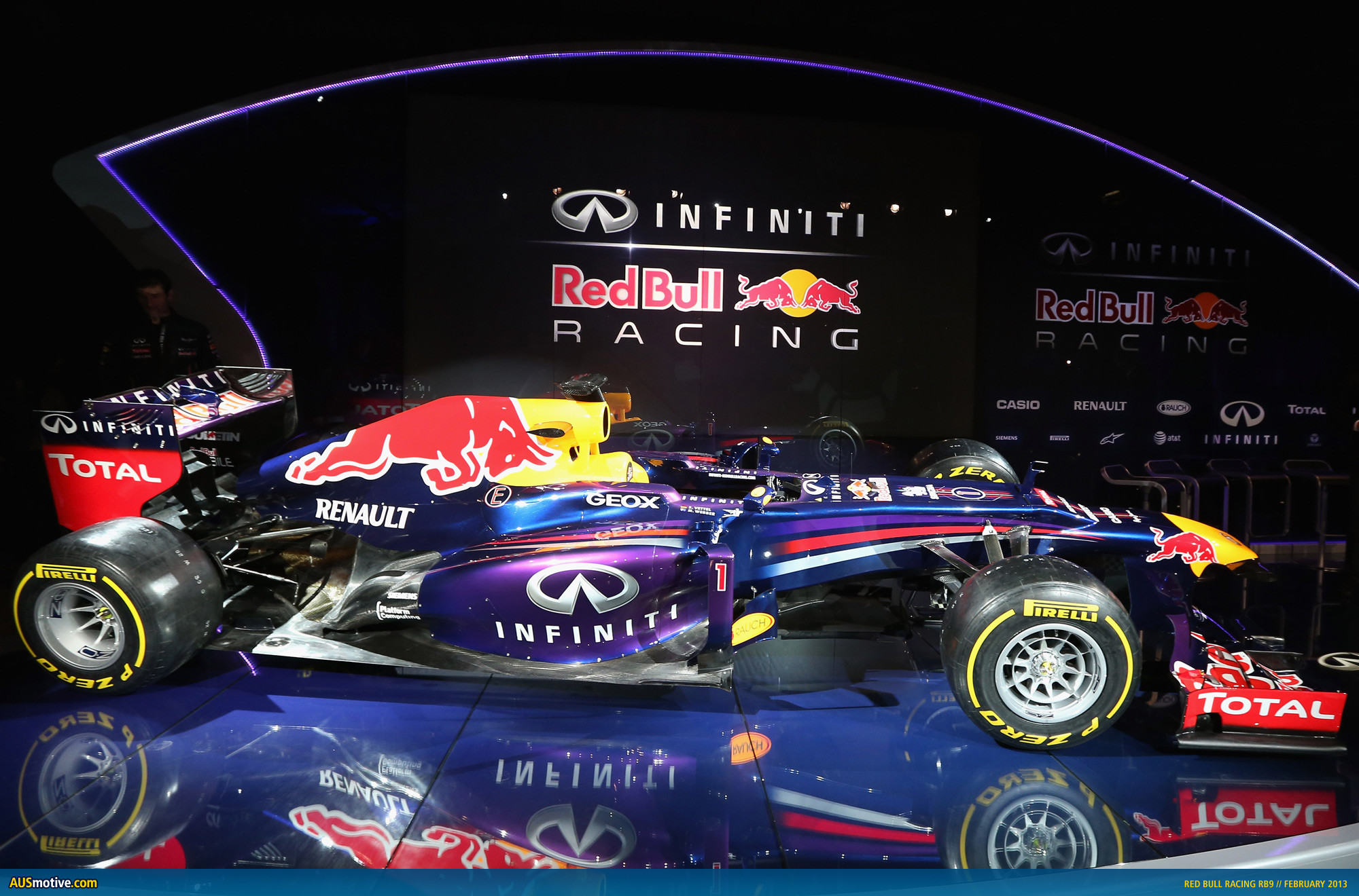 Red Bull Racing Rb9 
 Data-src /w/full/c/0/9/414939 - F1 Red Bull Infiniti - HD Wallpaper 