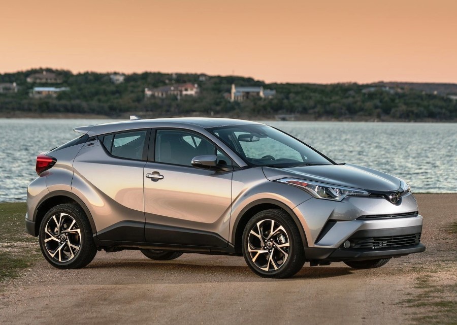 Toyota Chr Hybrid 2020 - HD Wallpaper 