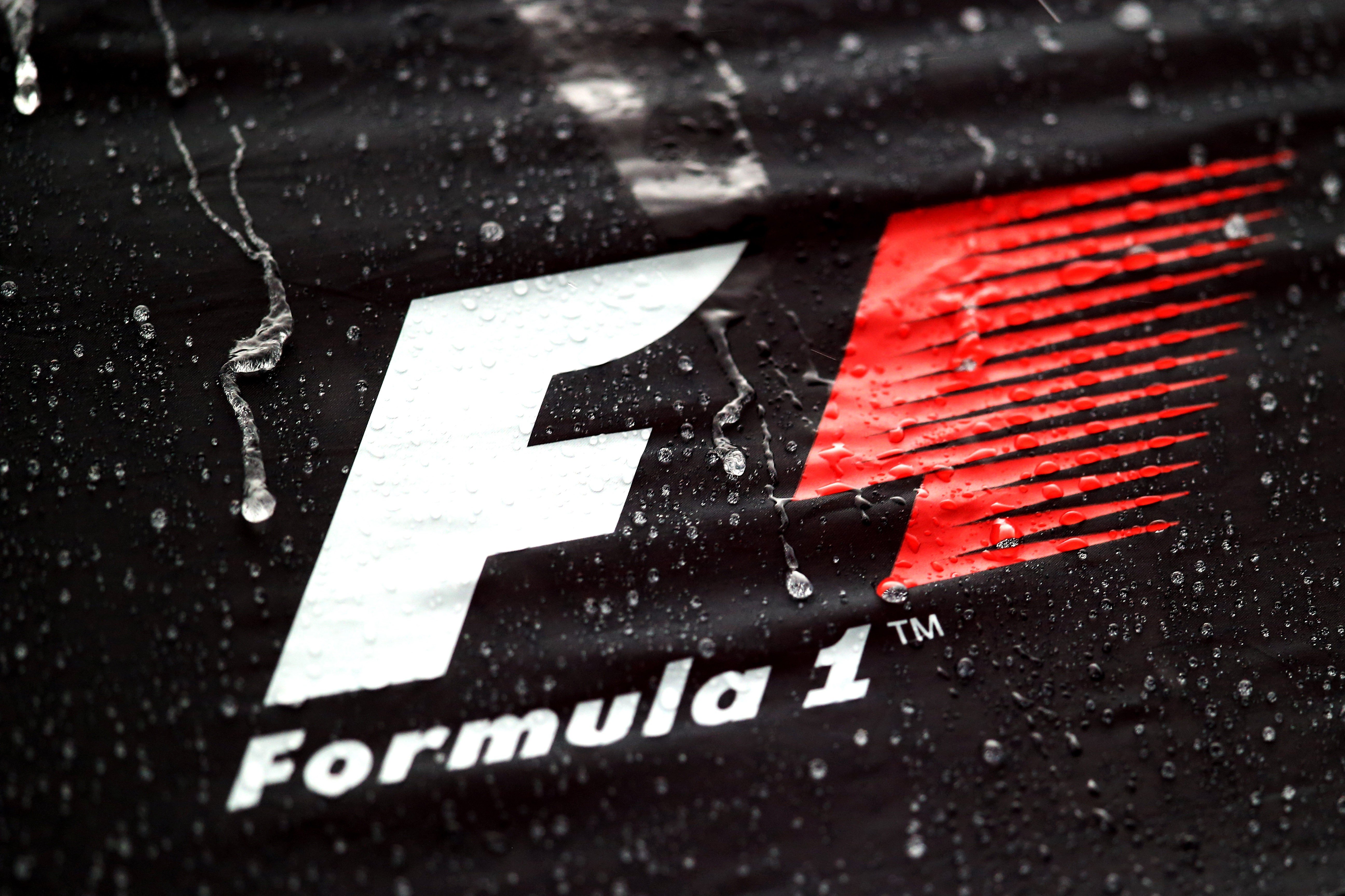 Formula 1 Wallpaper Logo - HD Wallpaper 