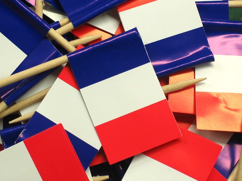 Flags And Pennants, Flag, France, Blow, Multi Colored, - France Et La Langue Francaise - HD Wallpaper 