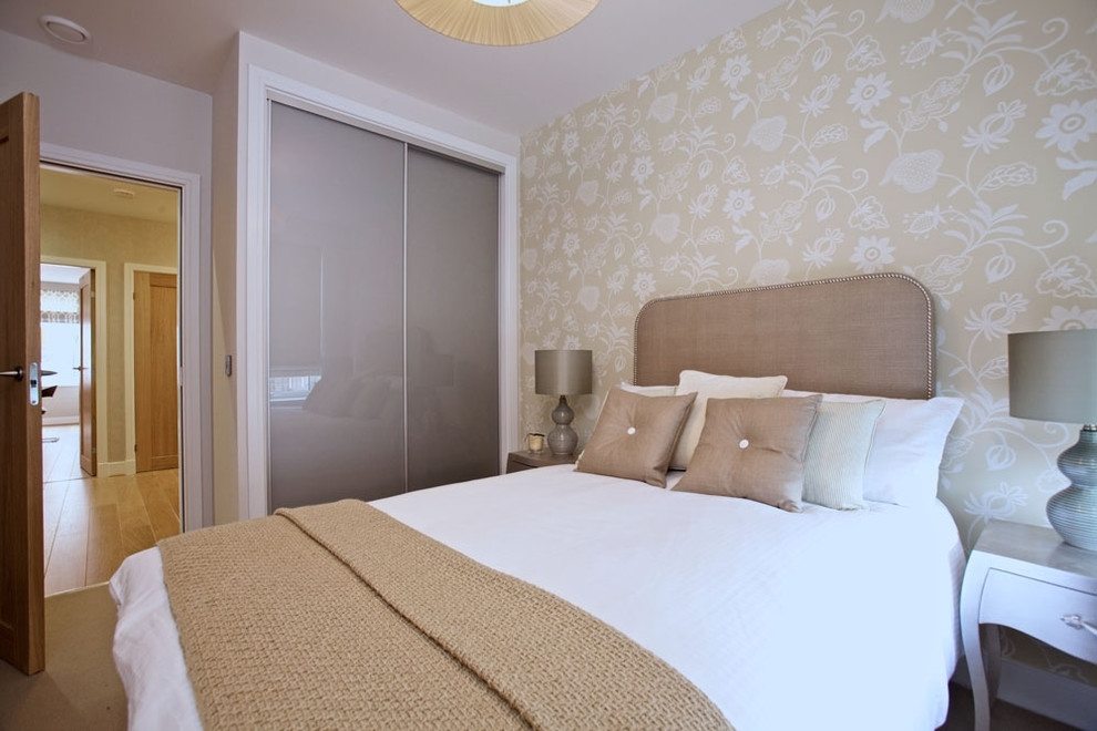 Small Bedroom Big Wardrobe - HD Wallpaper 