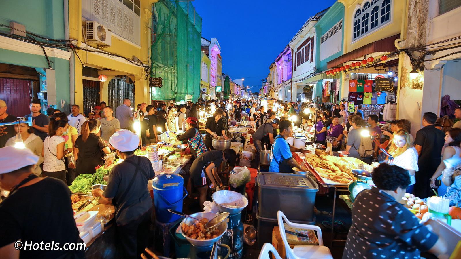 Kedai Wallpaper Murah - Phuket Town Sunday Night Market - HD Wallpaper 