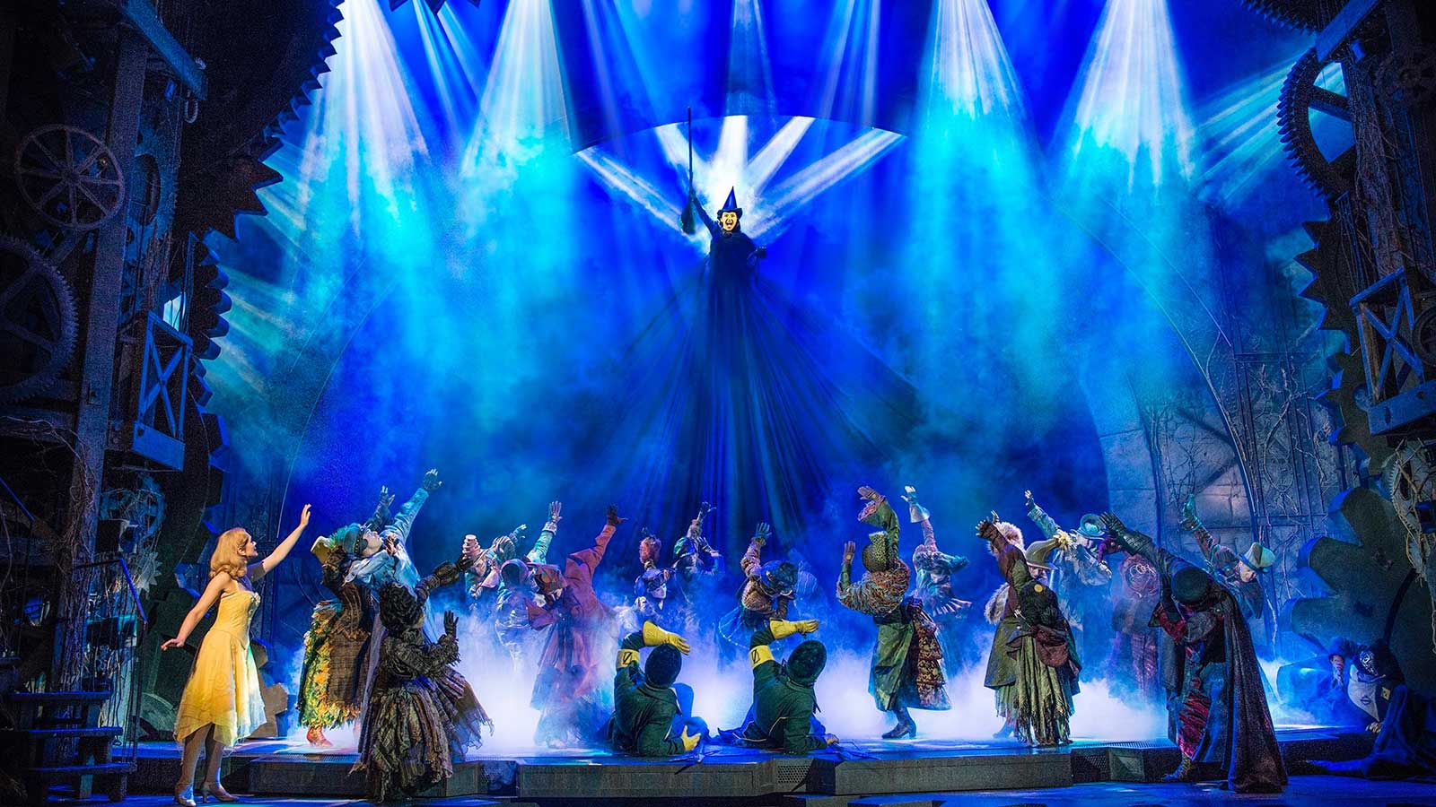 Wicked The Musical Set - HD Wallpaper 