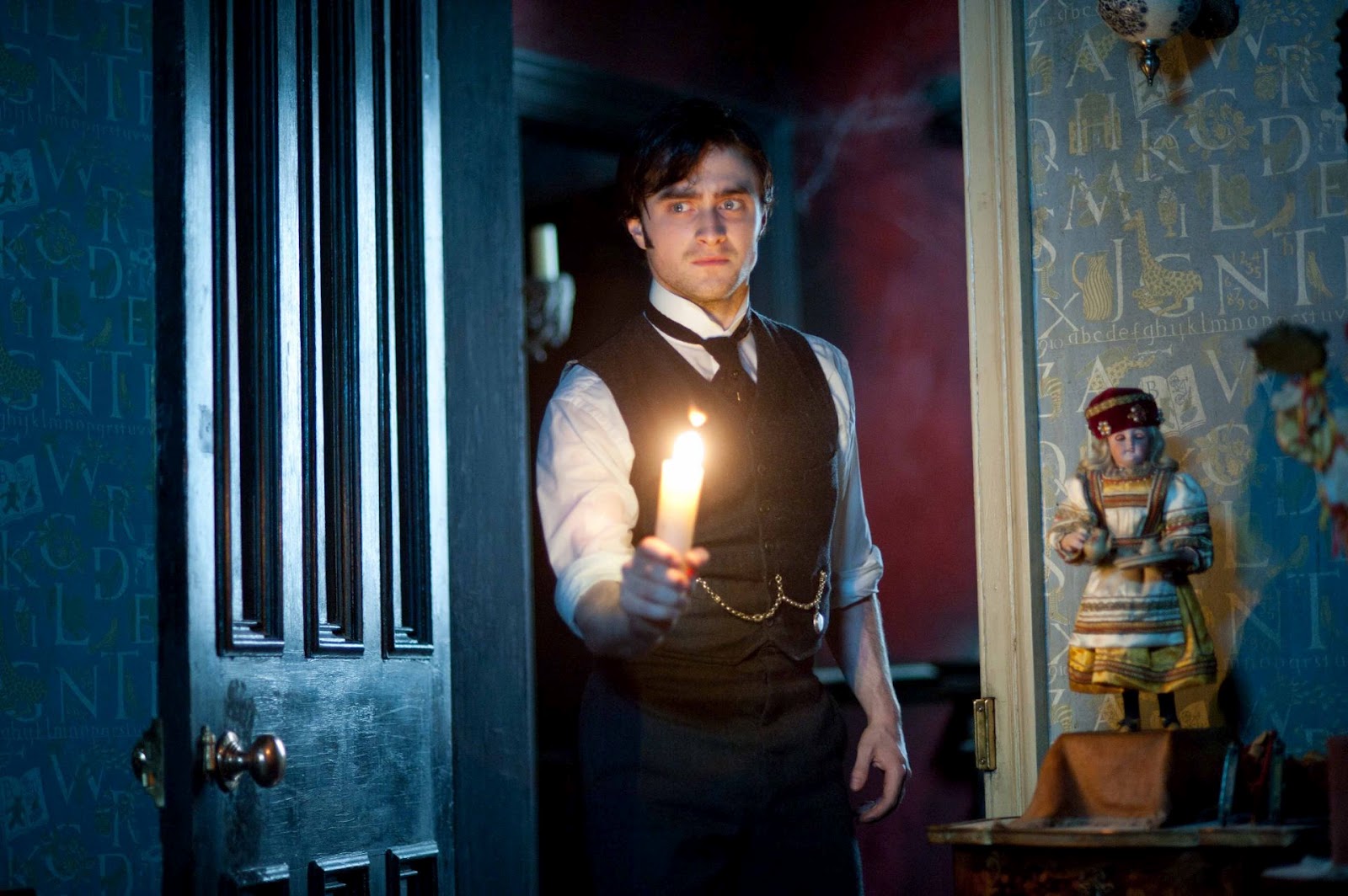 Woman In Black Nursery - HD Wallpaper 
