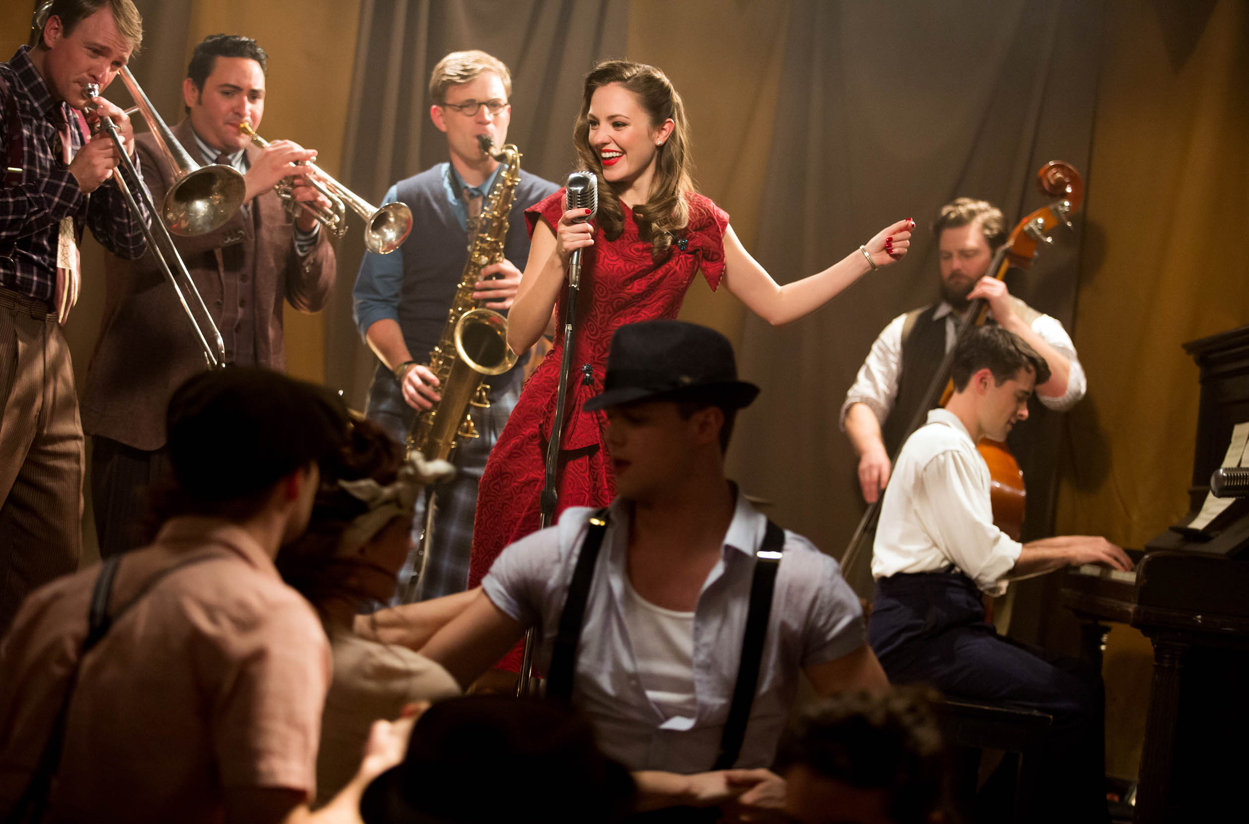 Welcome Home - Bandstand Broadway - HD Wallpaper 