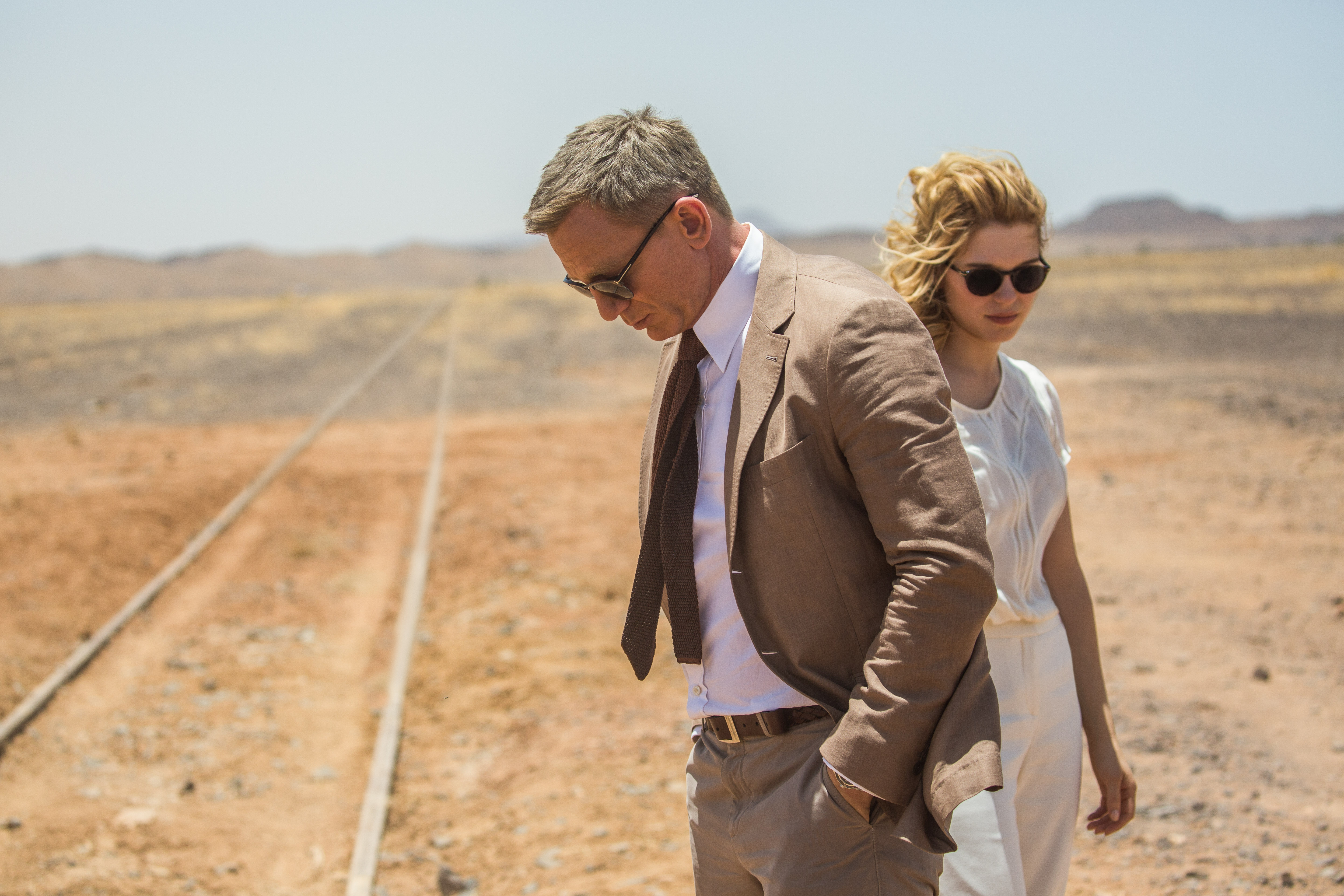 James Bond Spectre Desert - HD Wallpaper 