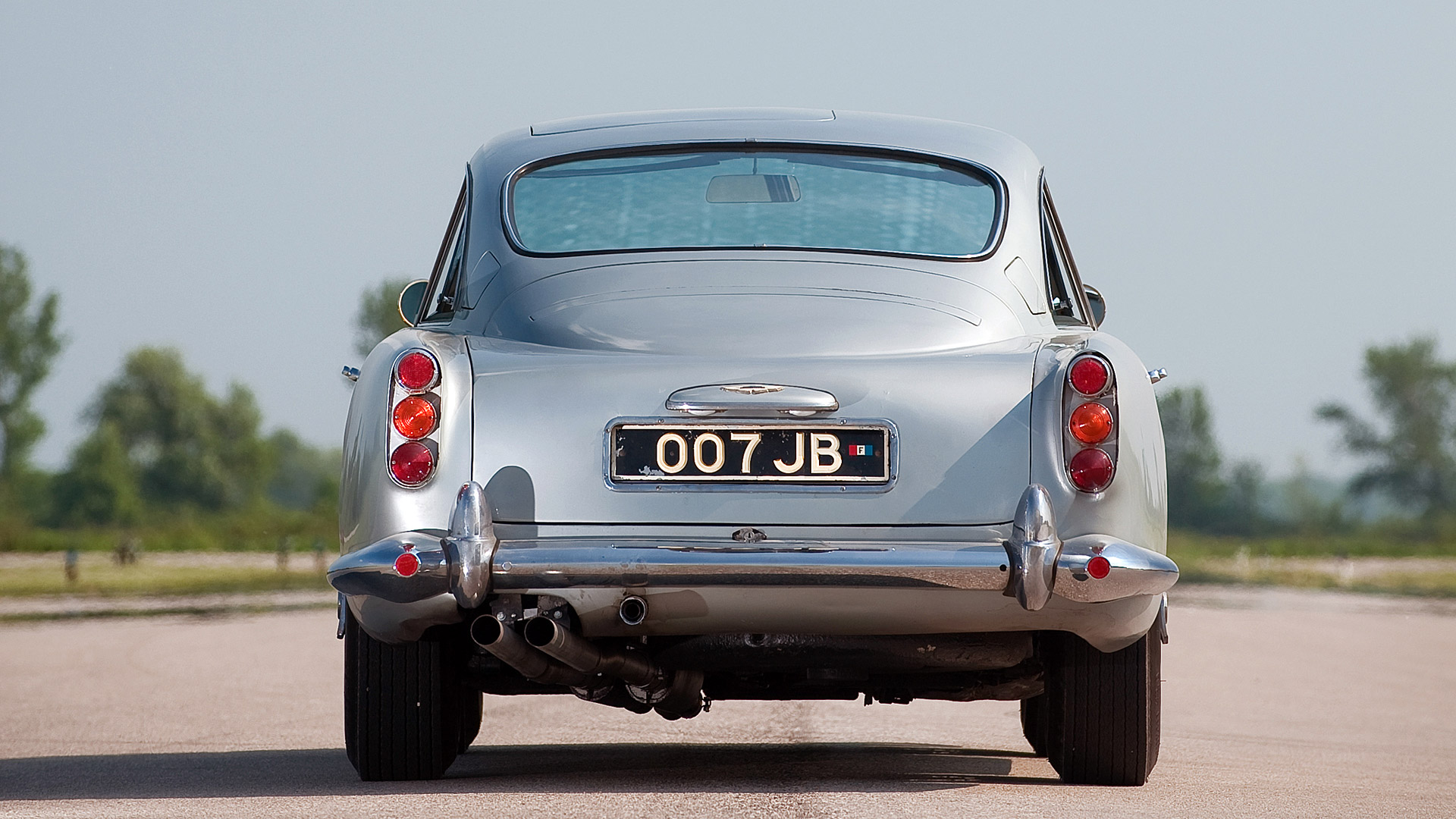 Aston Martin Db5 1964 007 James Bond - HD Wallpaper 
