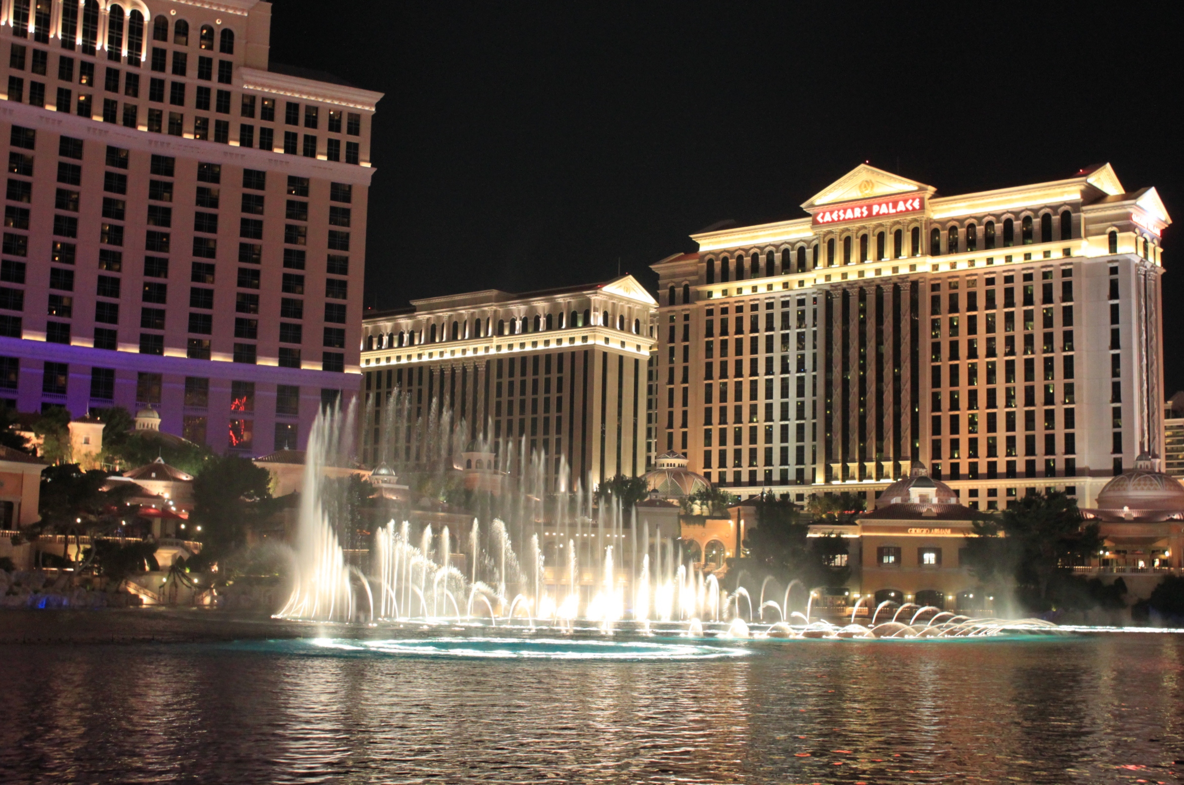 Tuscan-style Bellagio Fountains Wallpaper Hd - Bellagio Hotel And Casino - HD Wallpaper 
