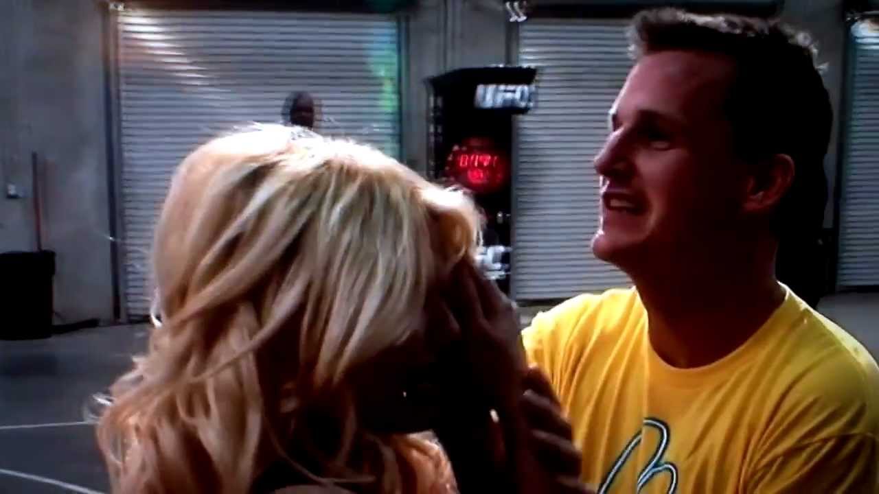 Chanel West Coast And Rob Dyrdek Kissing - HD Wallpaper 