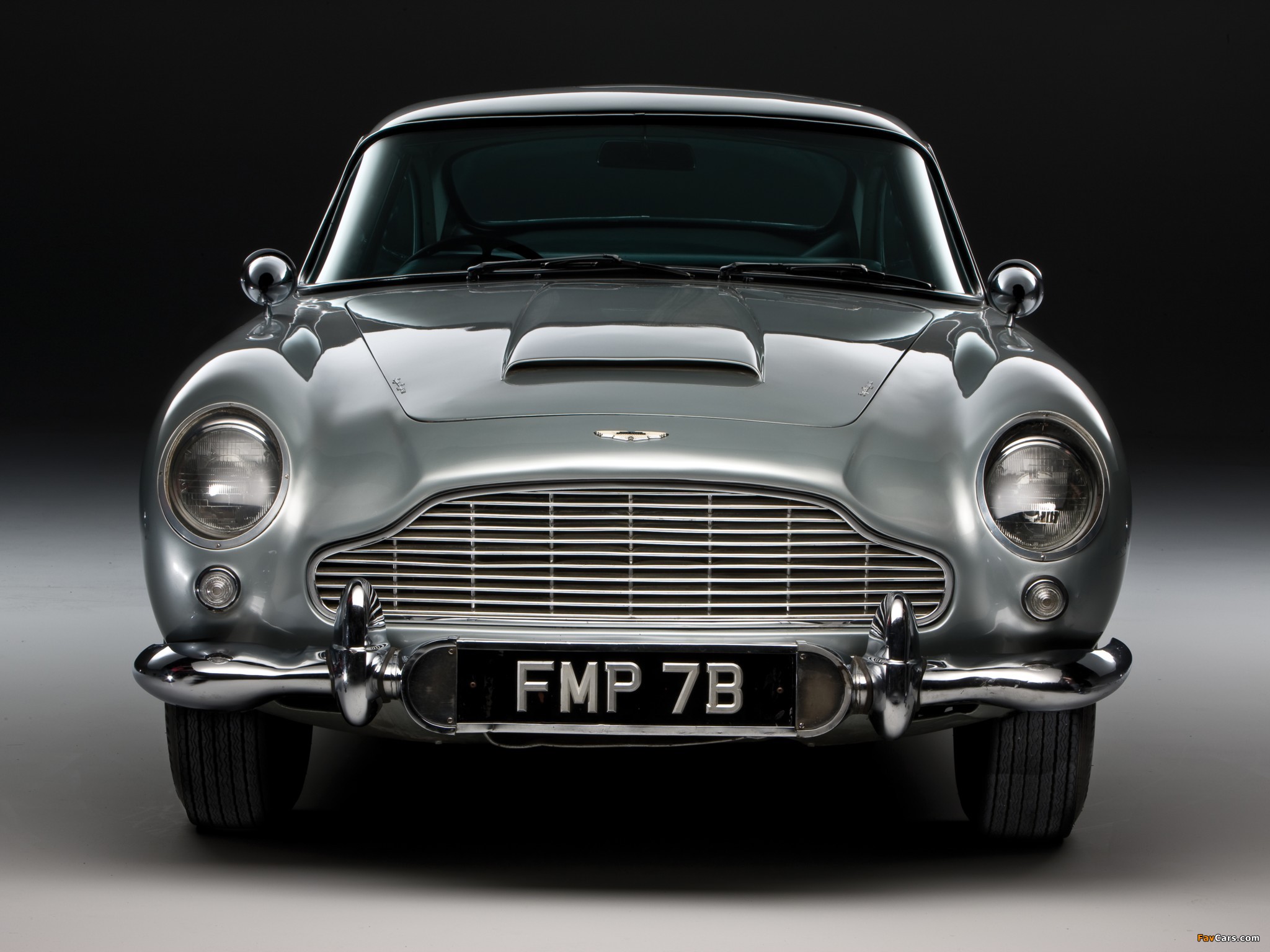 Aston Martin Db5 James Bond Edition Wallpapers (2048 - Aston Martin Db5  James Bond - 2048x1536 Wallpaper 
