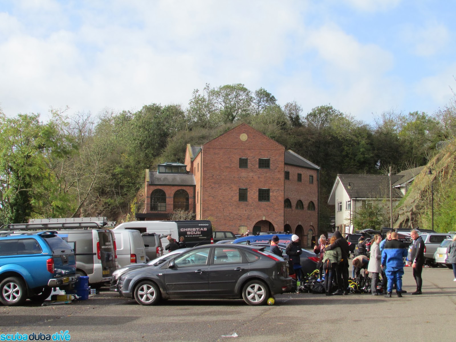 Compact Mpv - HD Wallpaper 