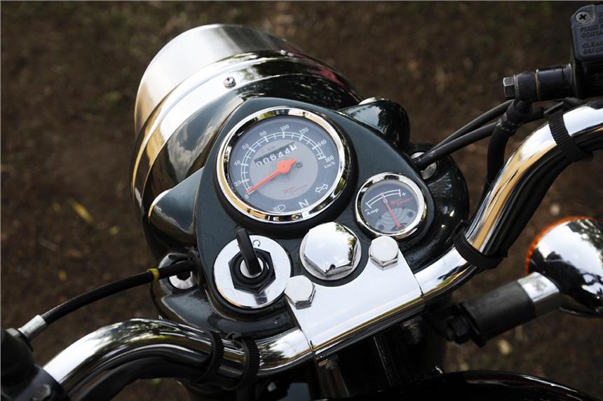 Royal Enfield Bullet 500 Hd - 860x572 Wallpaper Royal Enfield Bullet 500 Hd - 860x572 Wallpaper