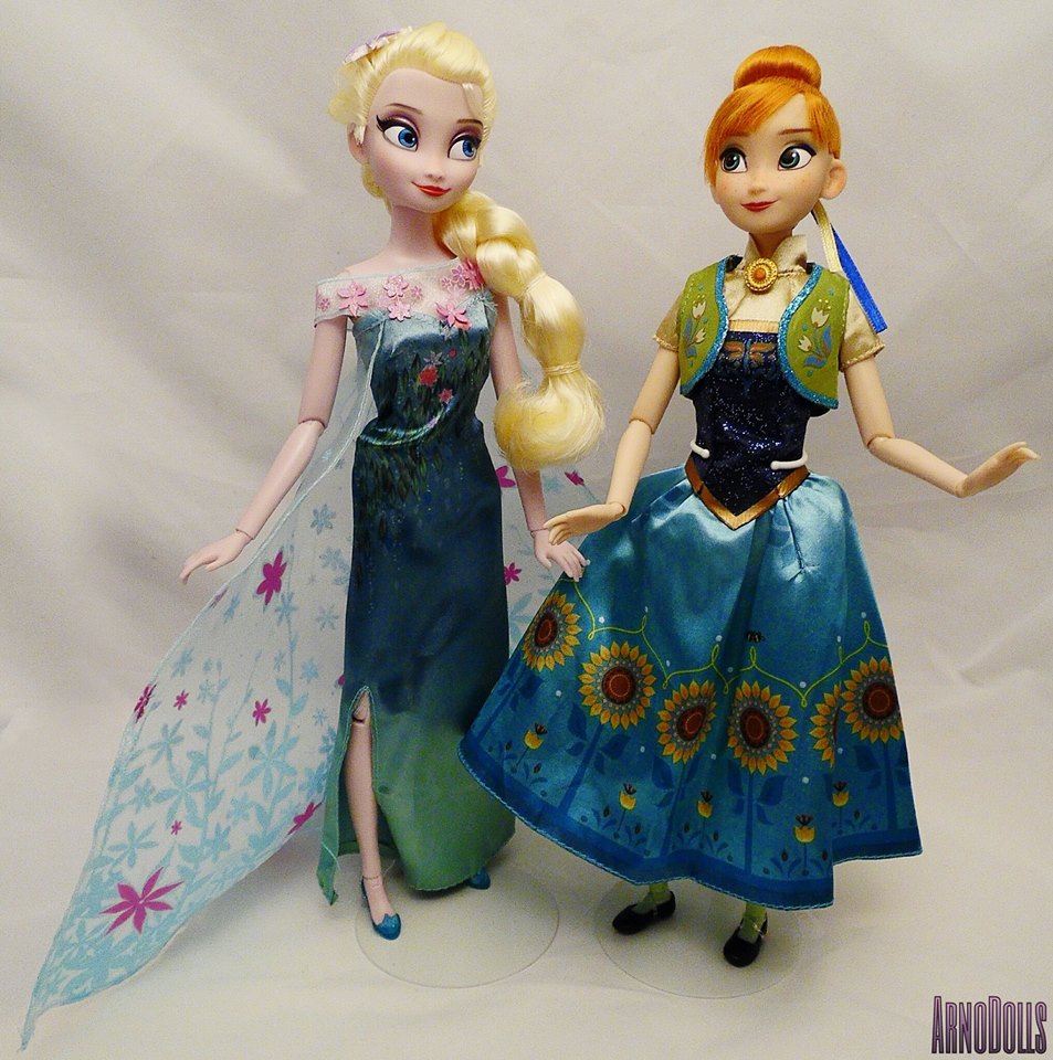 Wallpaper Boneka Cinta - Disney Store Elsa Doll Fever - HD Wallpaper 