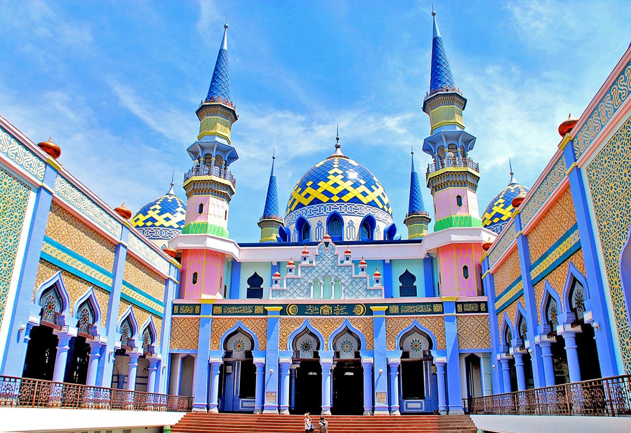 7 Masjid Paling Indah Di Indonesia - Tuban - HD Wallpaper 