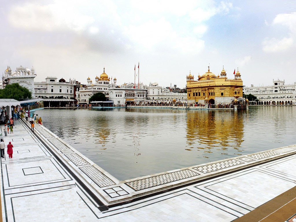 Mobile Images Of Amritsar Golden Temple By Foma Cheesman - Golden Temple - HD Wallpaper 
