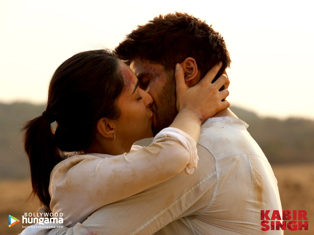 Kabir Singh Kiss Poster - HD Wallpaper 